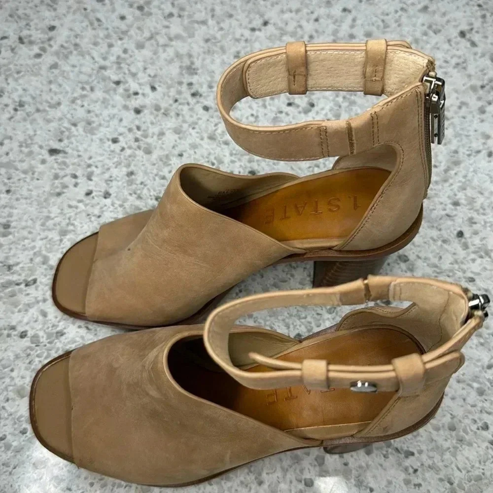 1.State 6m Faen ankle strap leather upper heeled sandals no signs of wear